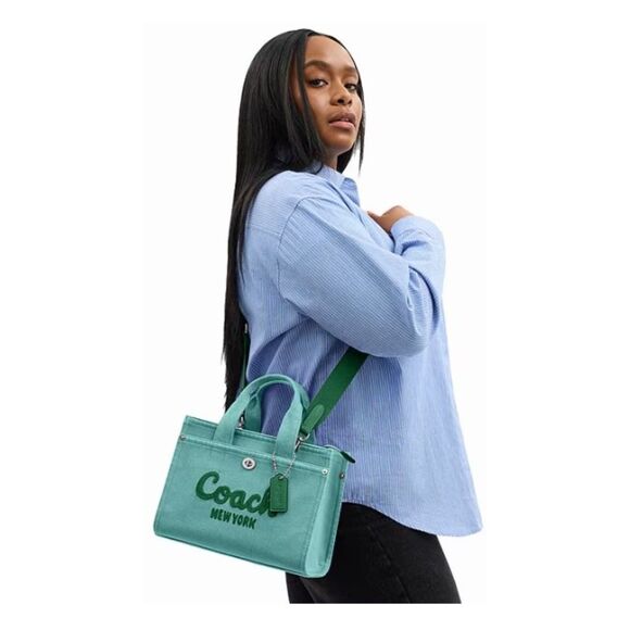 Coach Cargo 26 tote bag in HTF green canvas with an embroidered logo. NWT. - Picture 2 of 12